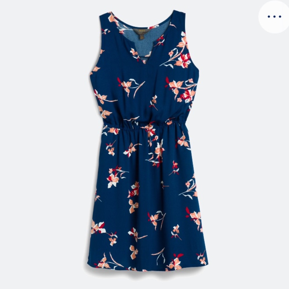⭐️ 41 Hawthorn Trisha Split Neck Dress ⭐️